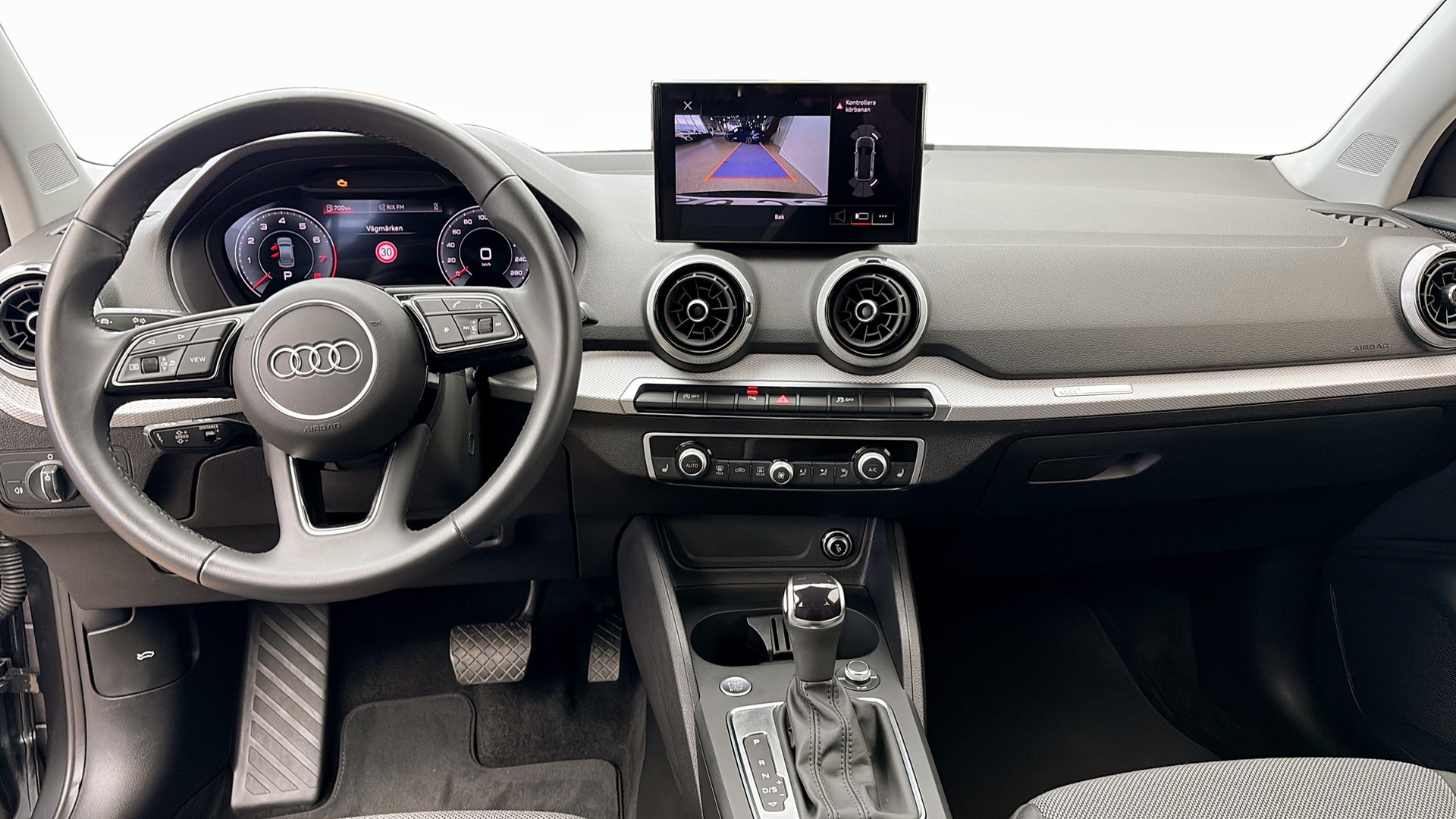 Audi Q2 XJG33K