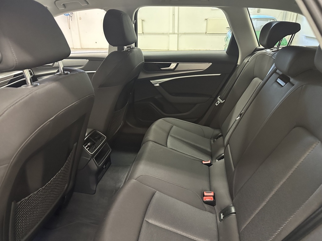 Audi A6 Avant XJJ32S