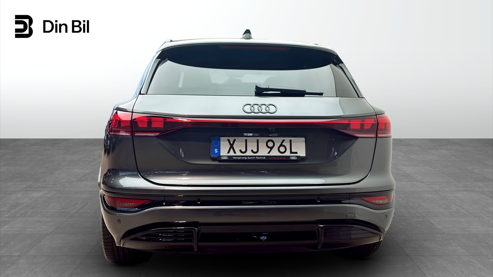 Audi SQ6 e-tron XJJ96L