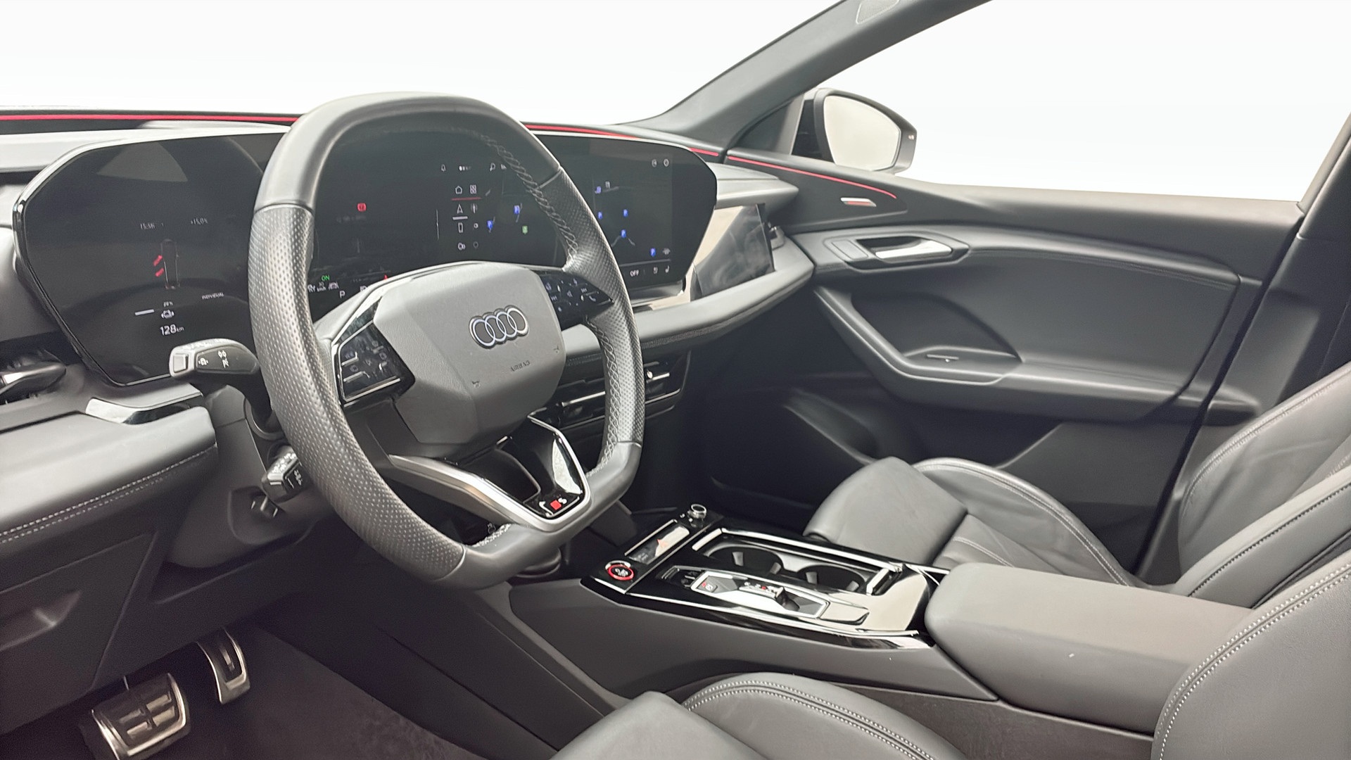 Audi SQ6 e-tron XJJ96L
