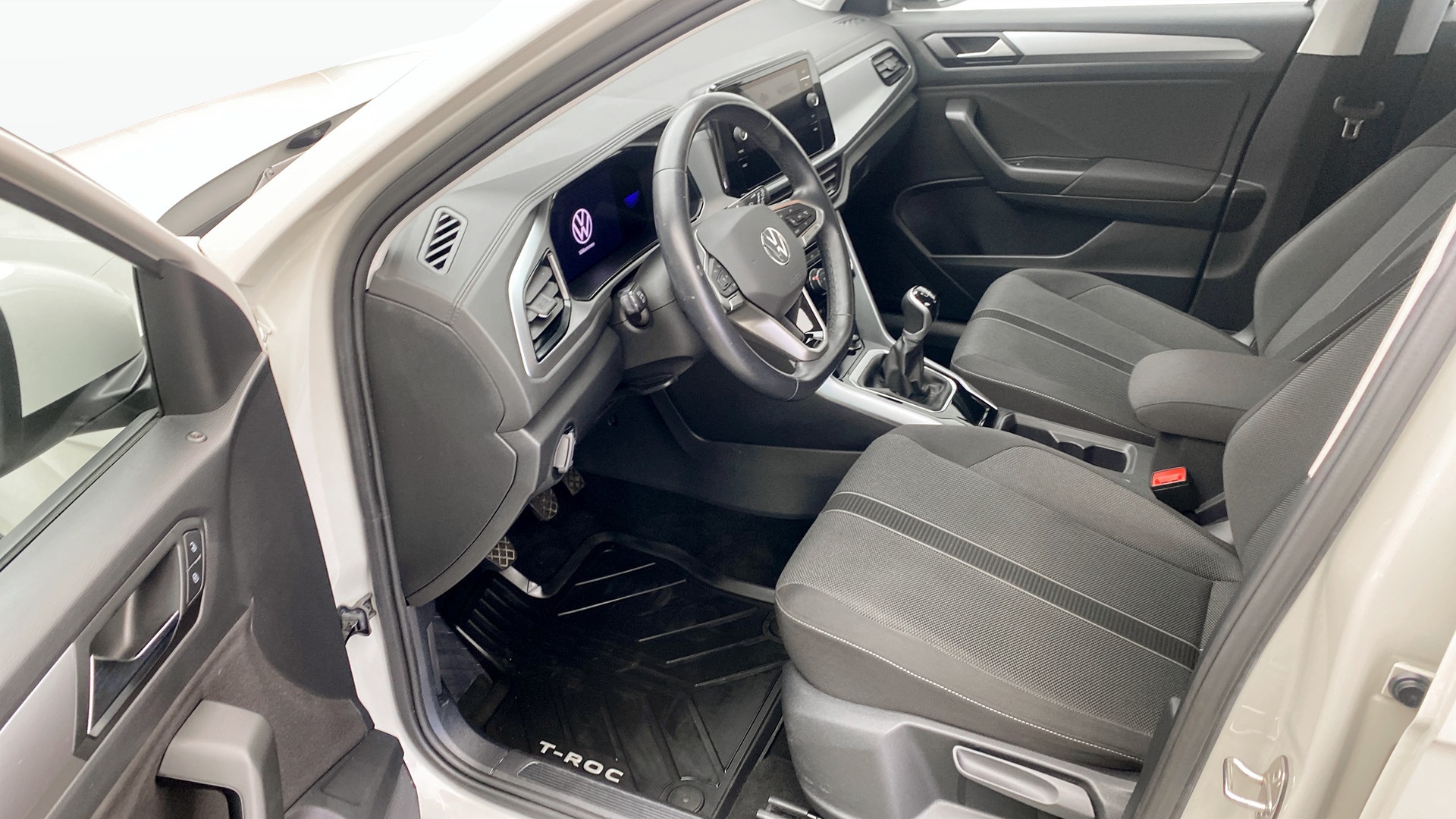 Volkswagen T-Roc XKE48D