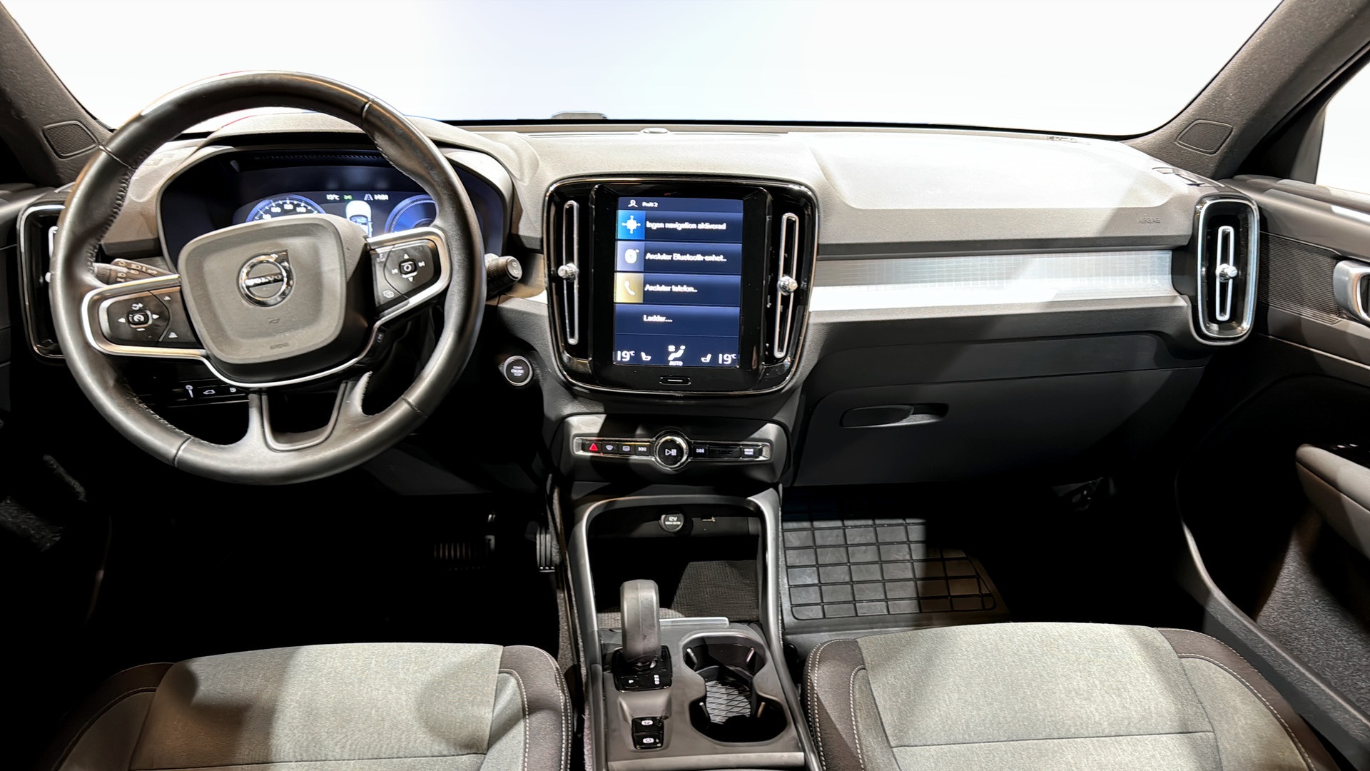 Volvo XC40 XLP08W