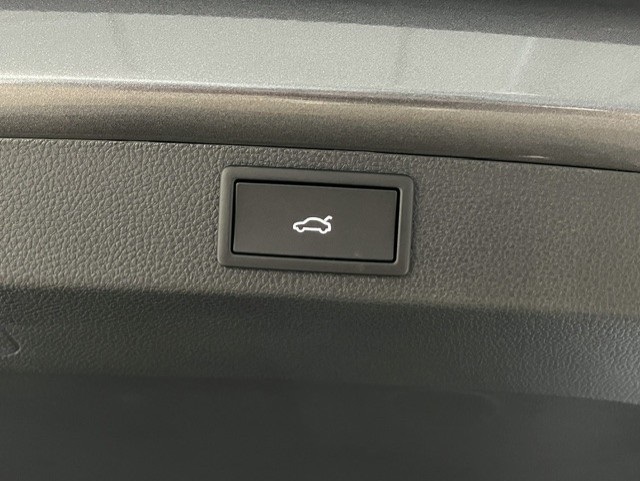 Skoda Karoq XLR58U