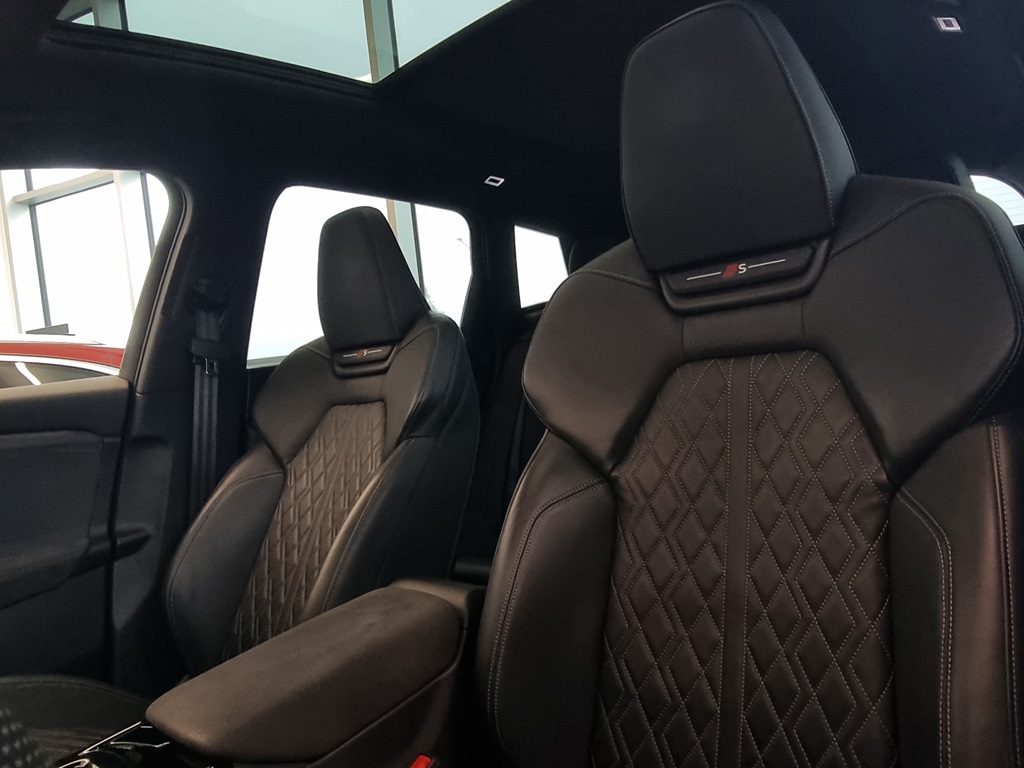 Audi Q6 e-tron XMK95Z