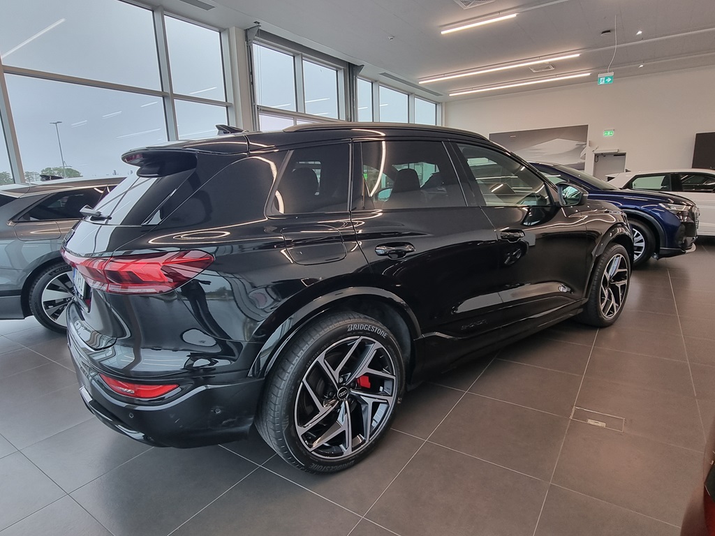 Audi Q6 e-tron XMK95Z