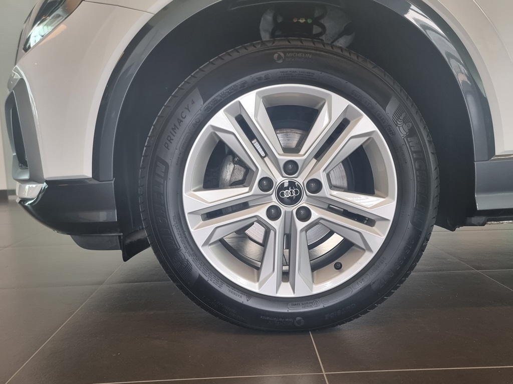 Audi Q2 XNB29P