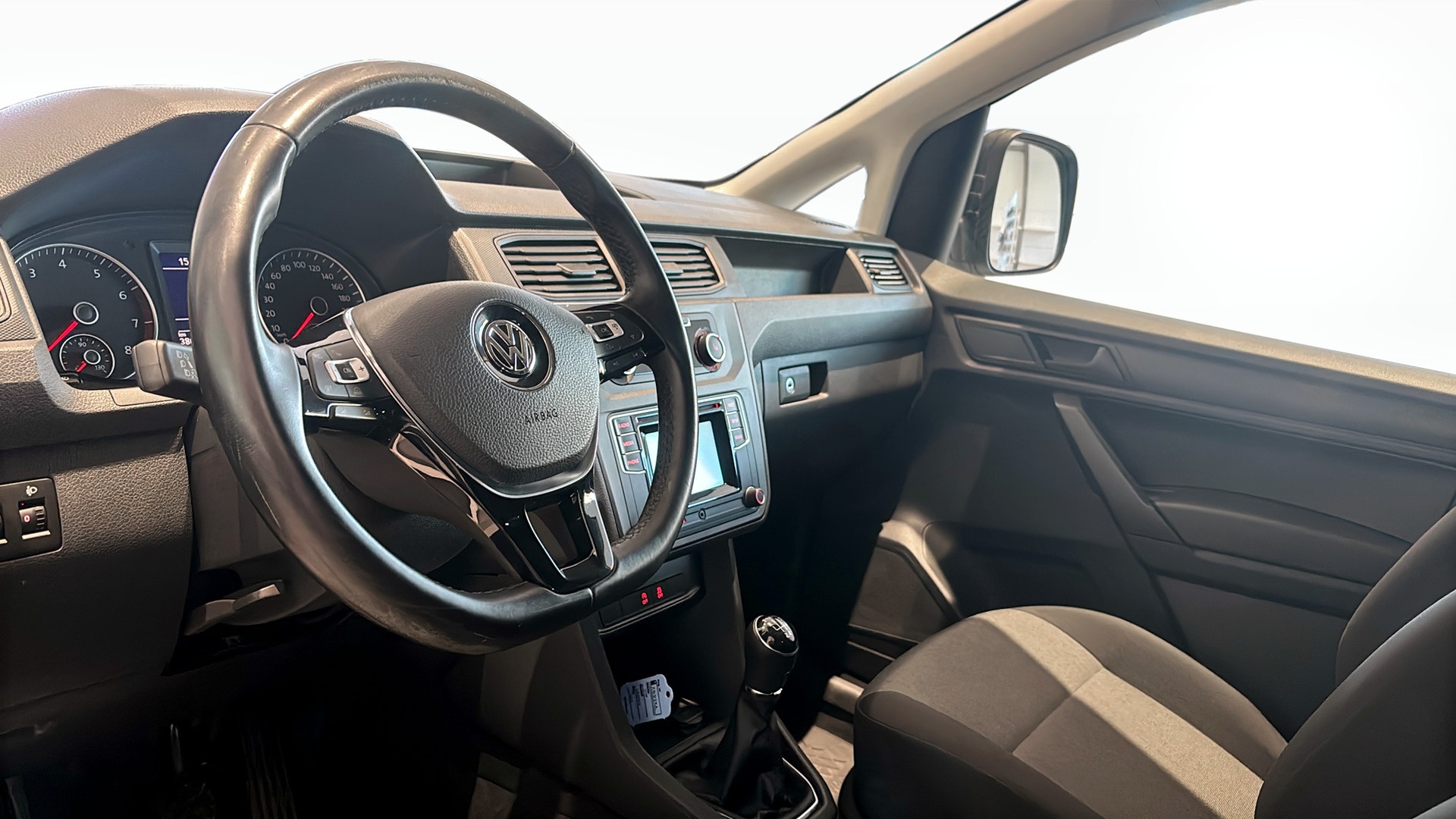 Volkswagen Caddy Maxi Skåp XND29A