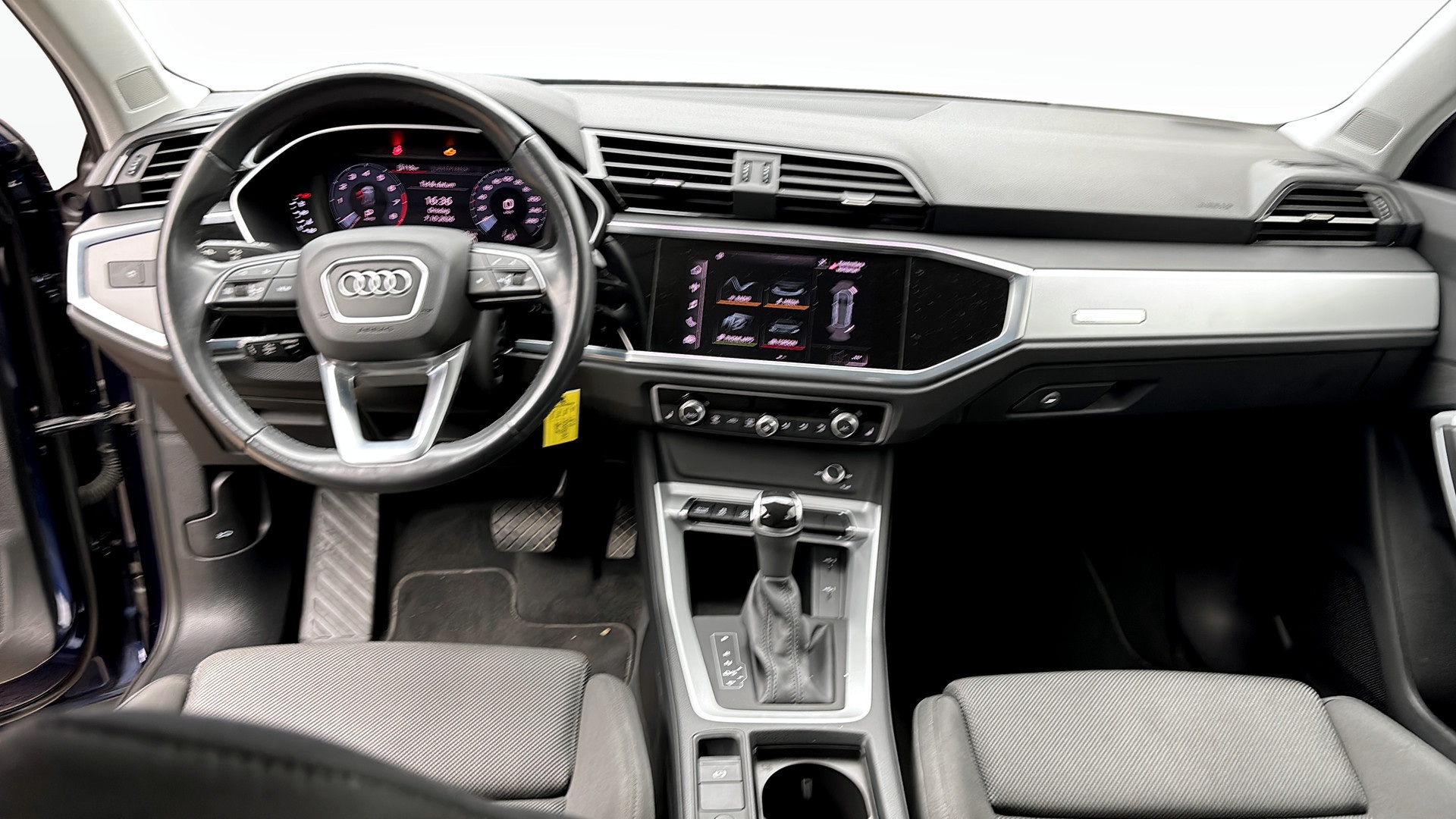 Audi Q3 XNH093