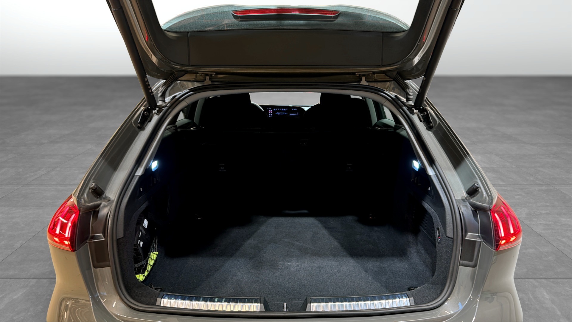 Audi A5 Avant XNL97E