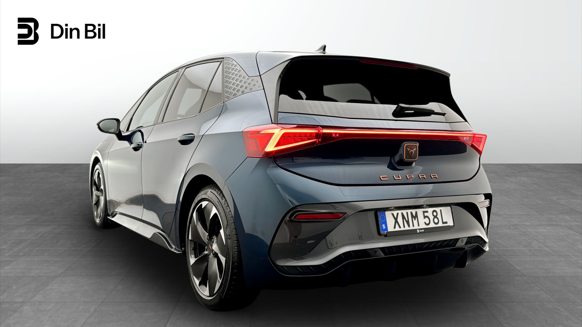CUPRA Born XNM58L