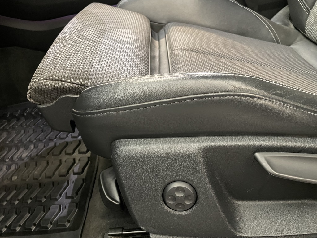 Audi Q5 Sportback XOM39M
