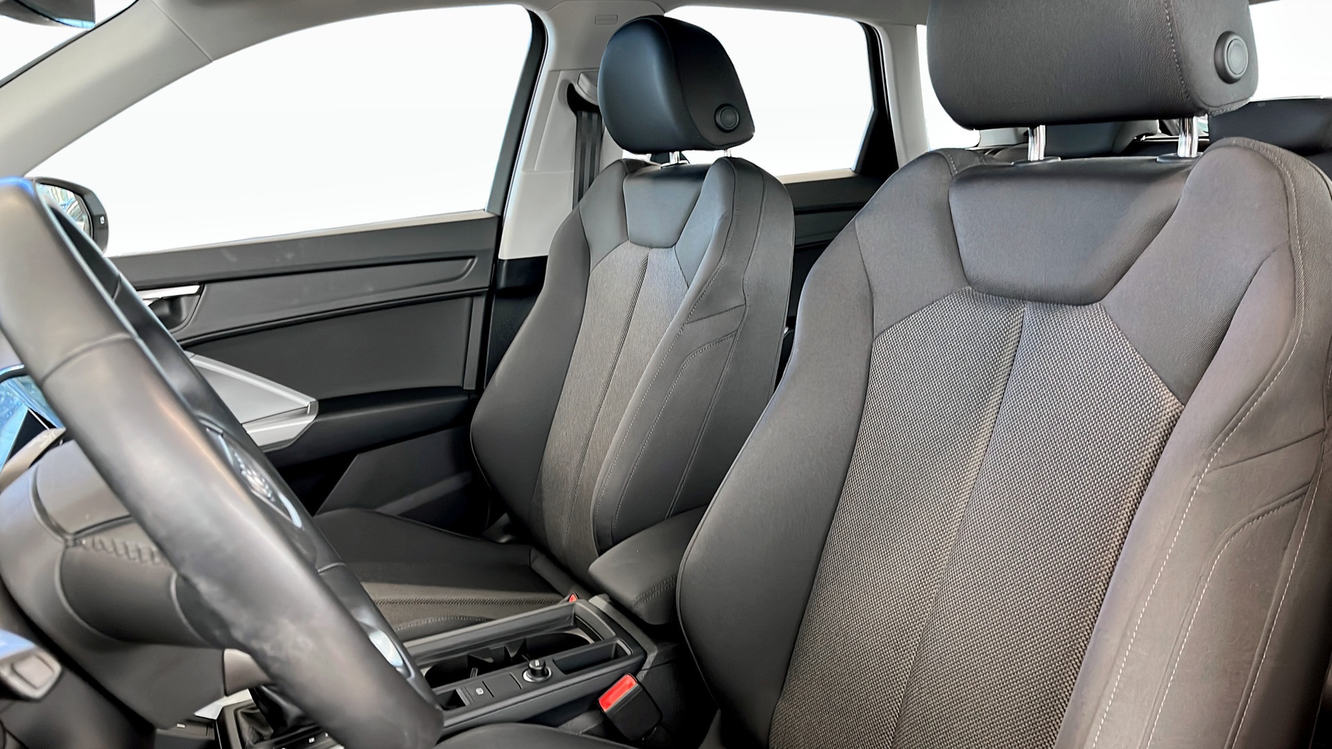 Audi Q3 XOP59L