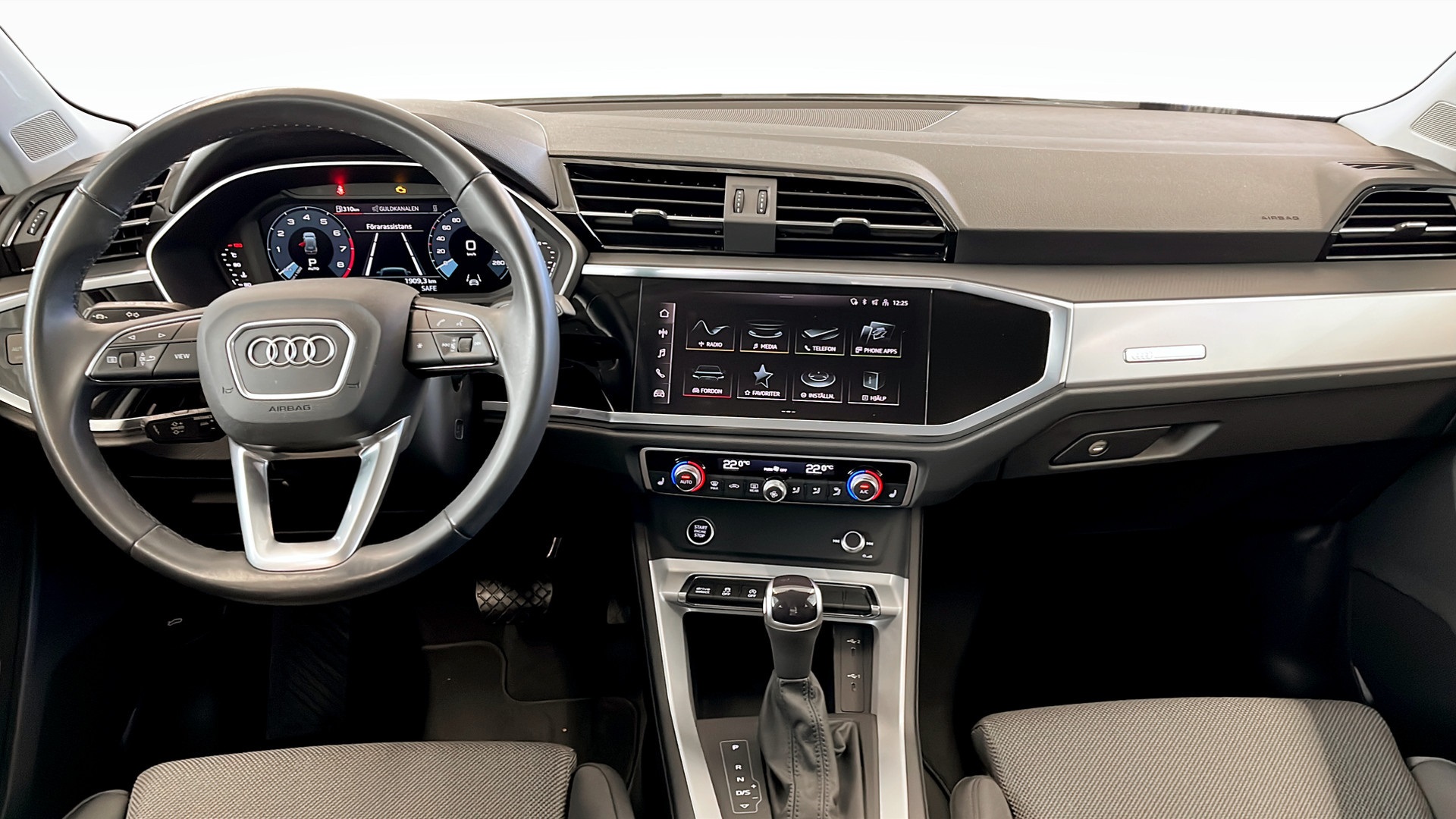 Audi Q3 XOP59L