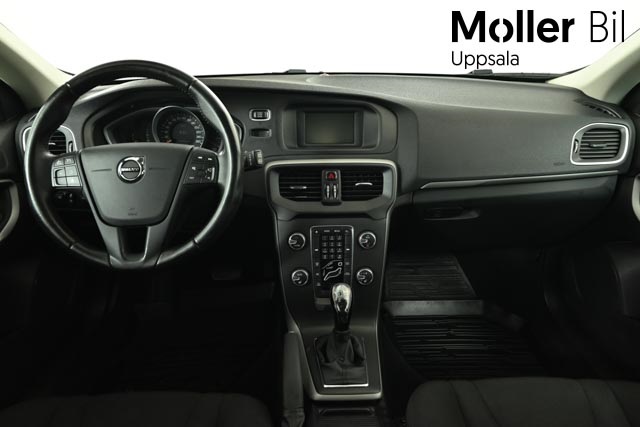 Volvo V40 XPH962