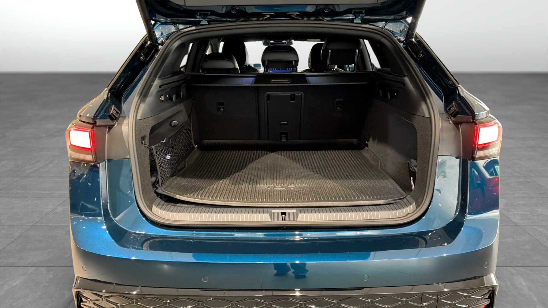 Volkswagen ID.7 Tourer XPH97U