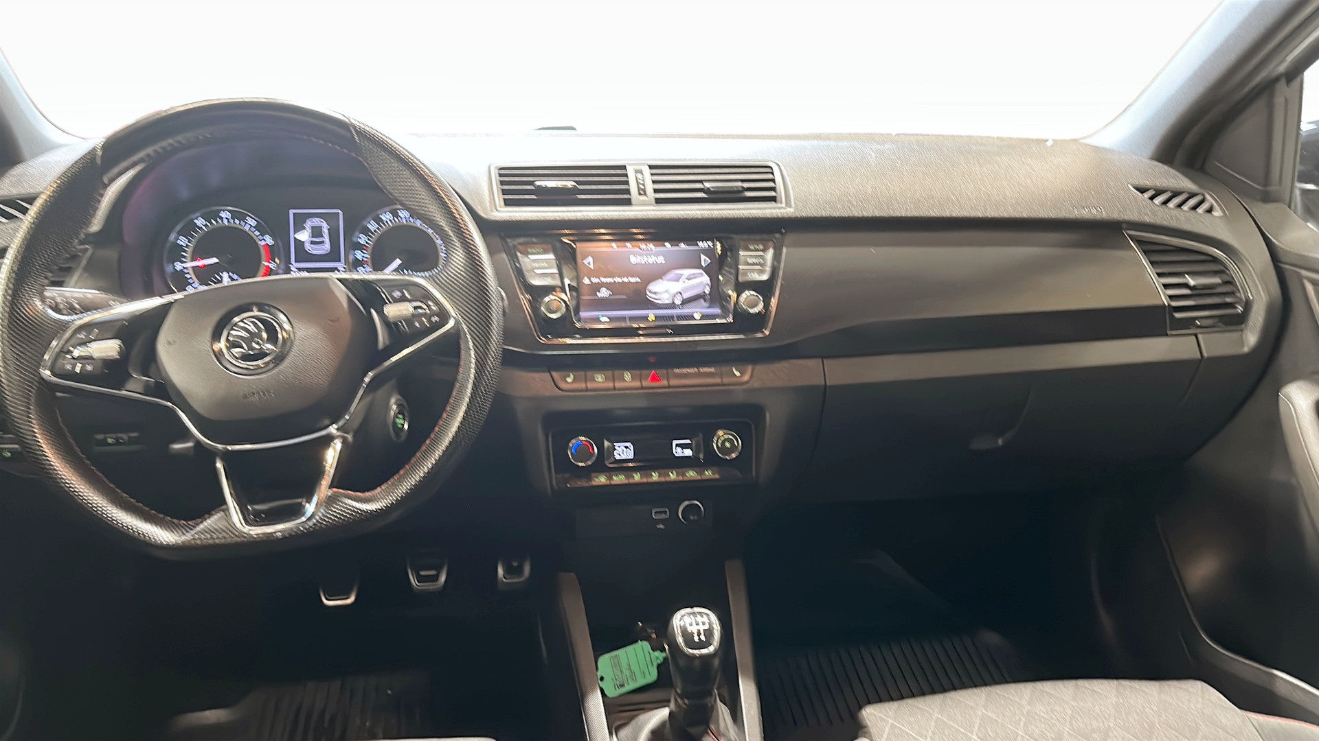 Skoda Fabia XPU08M