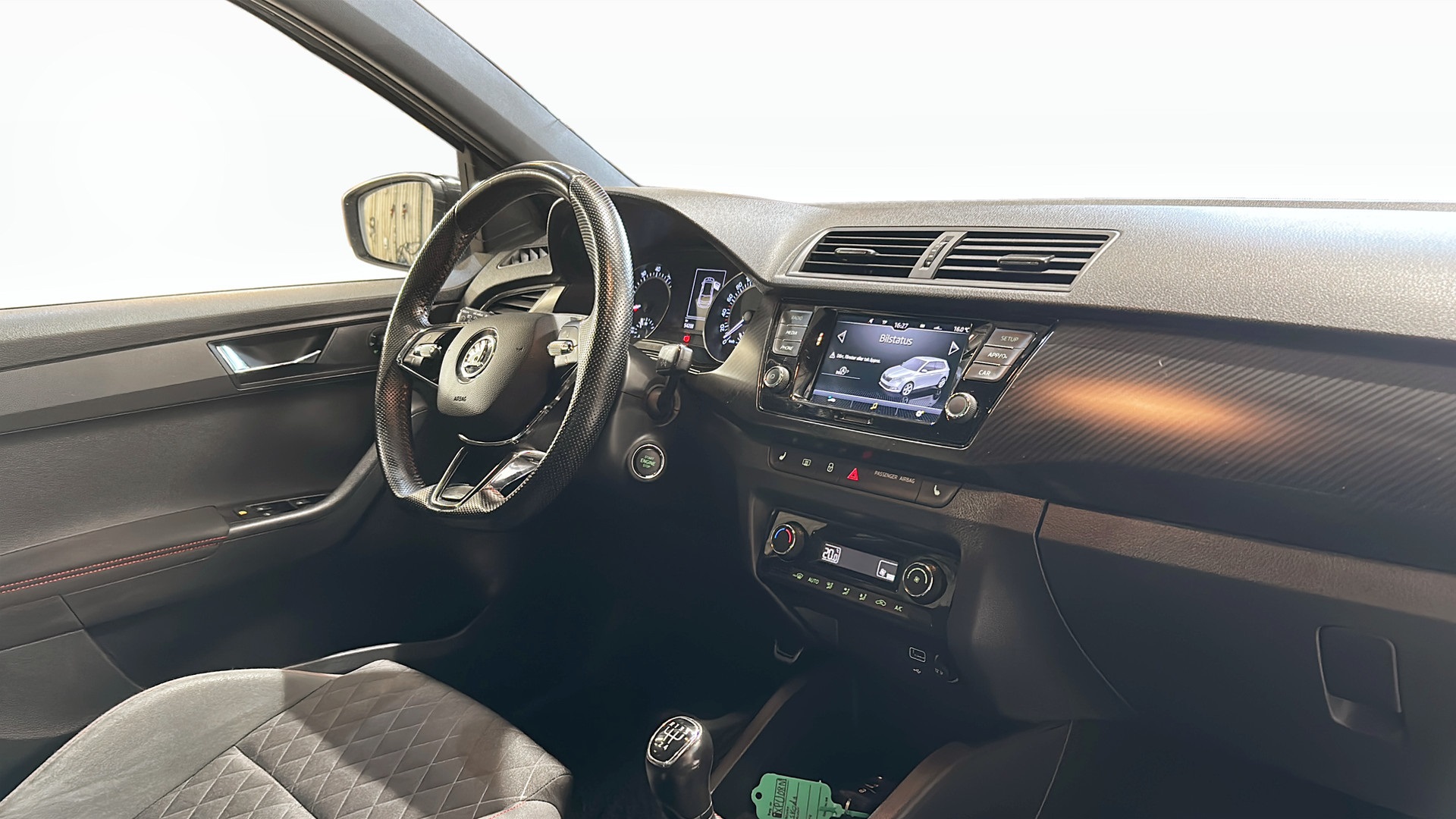 Skoda Fabia XPU08M