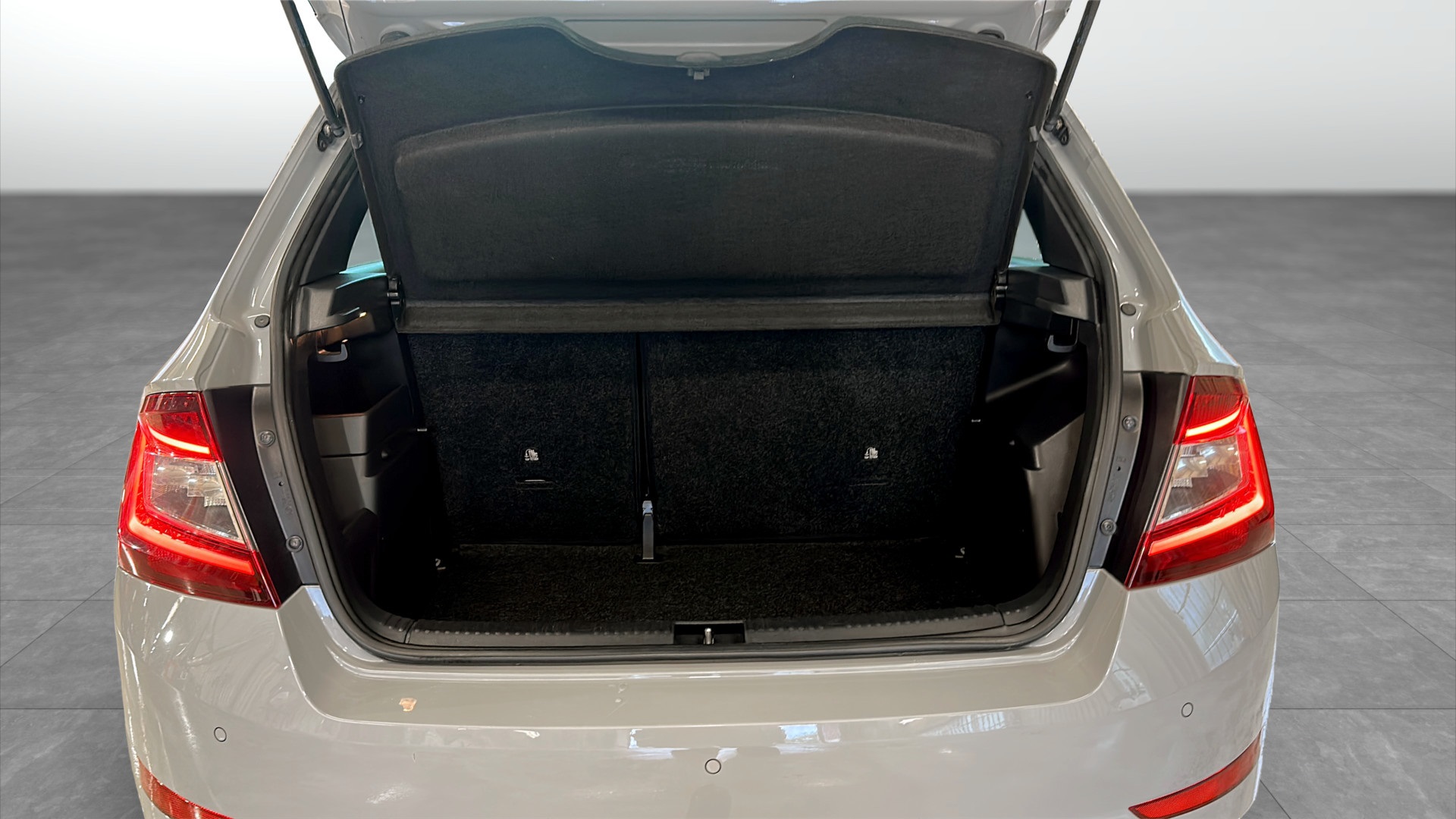Skoda Fabia XPU08M