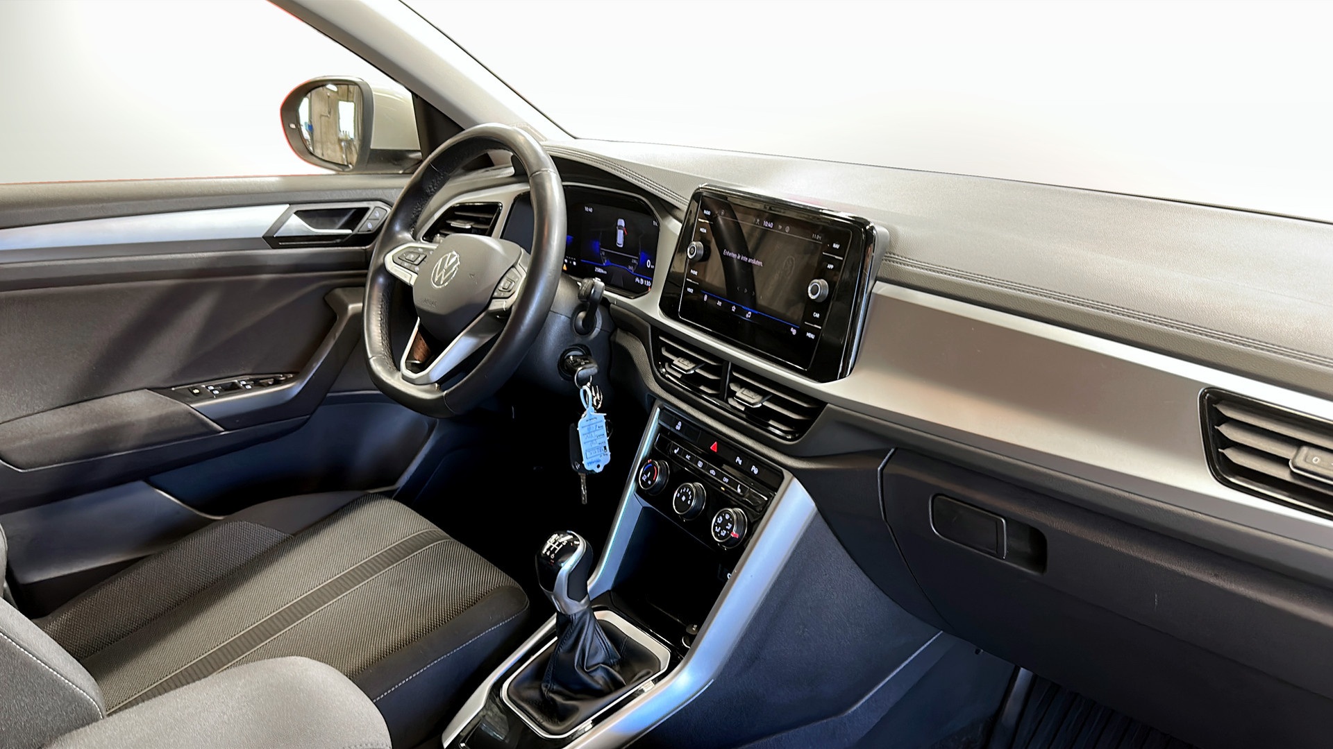Volkswagen T-Roc XRB95K