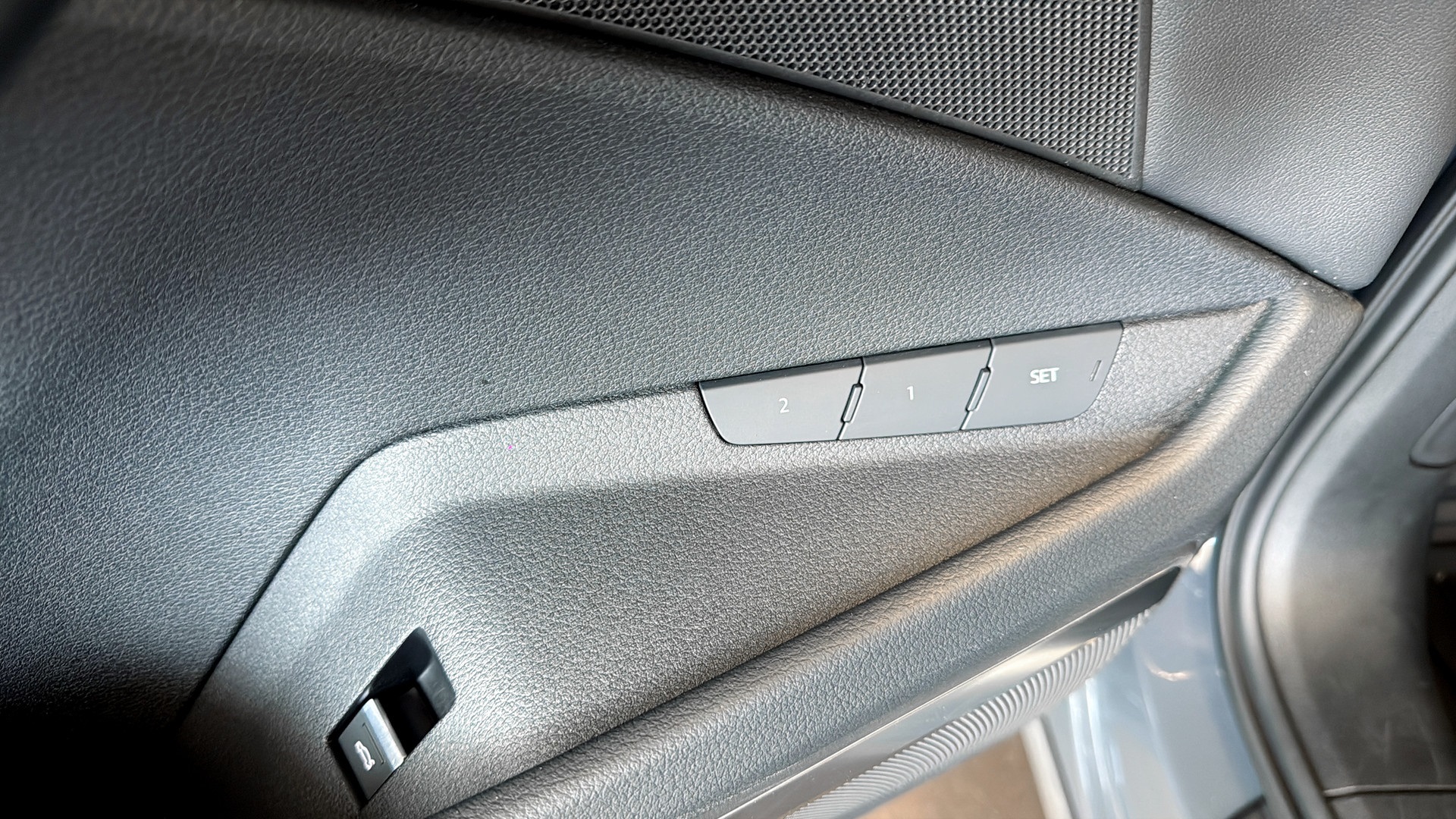 Audi Q8 XRE21Z