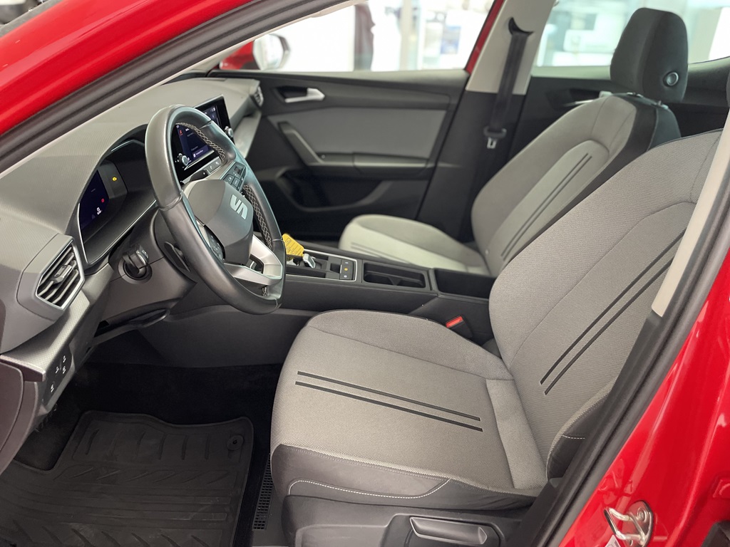 SEAT Leon XST08L