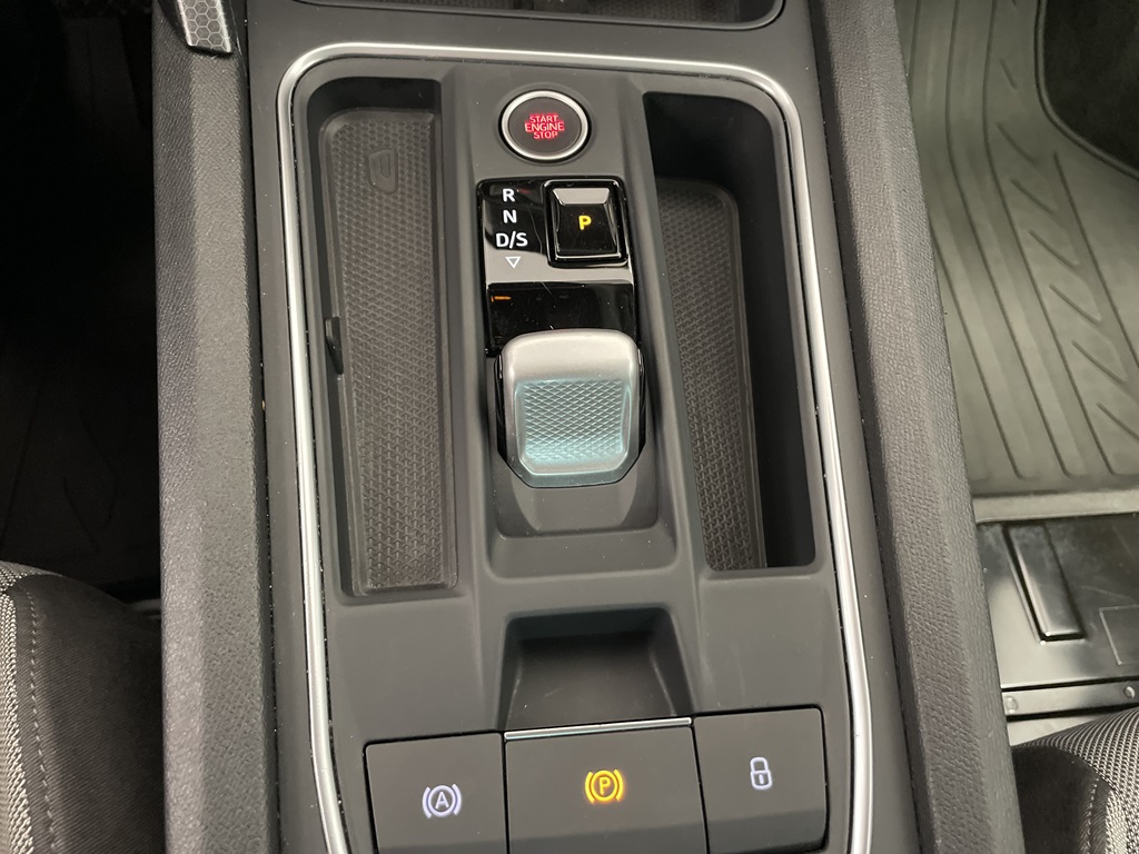 SEAT Leon XST08L