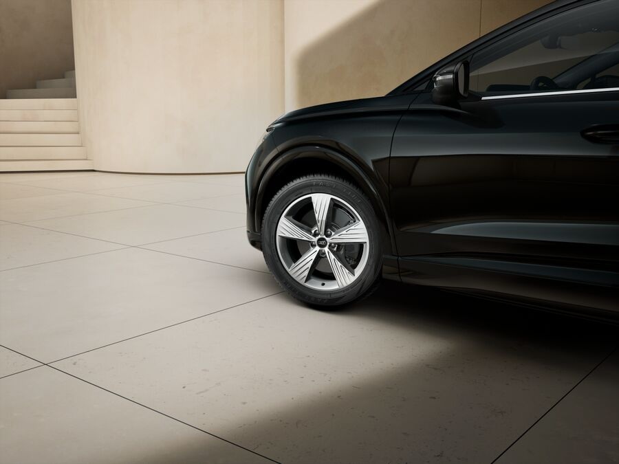 Audi Q4 e-tron XUR58L