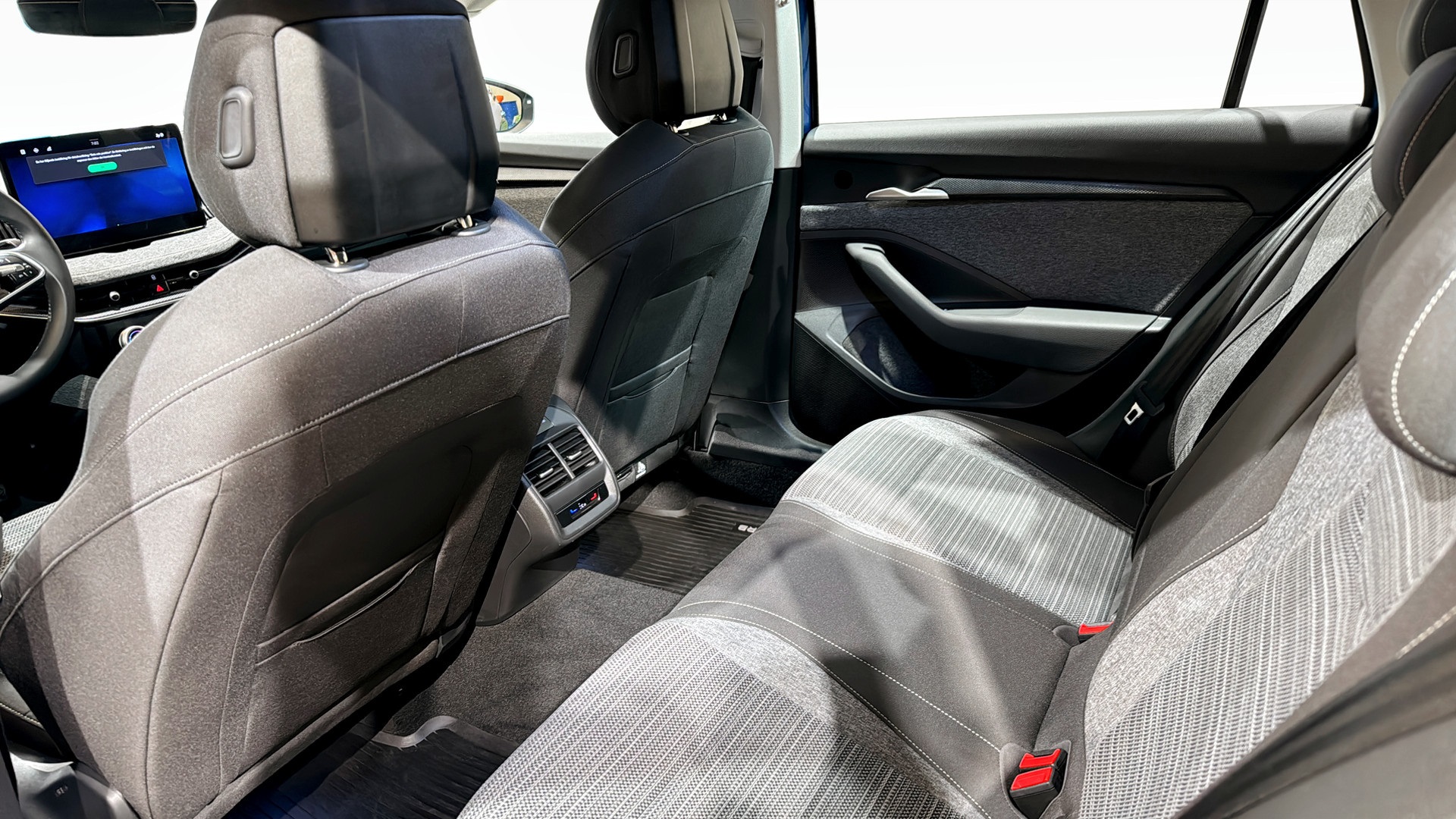 Skoda Superb Combi XWB00X