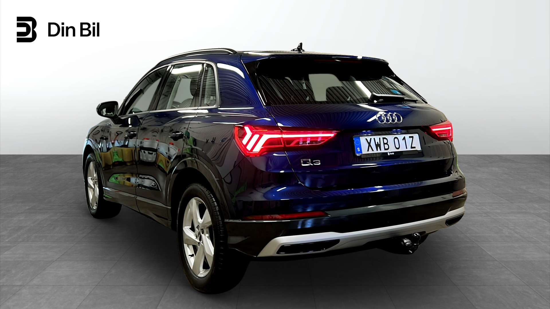 Audi Q3 XWB01Z