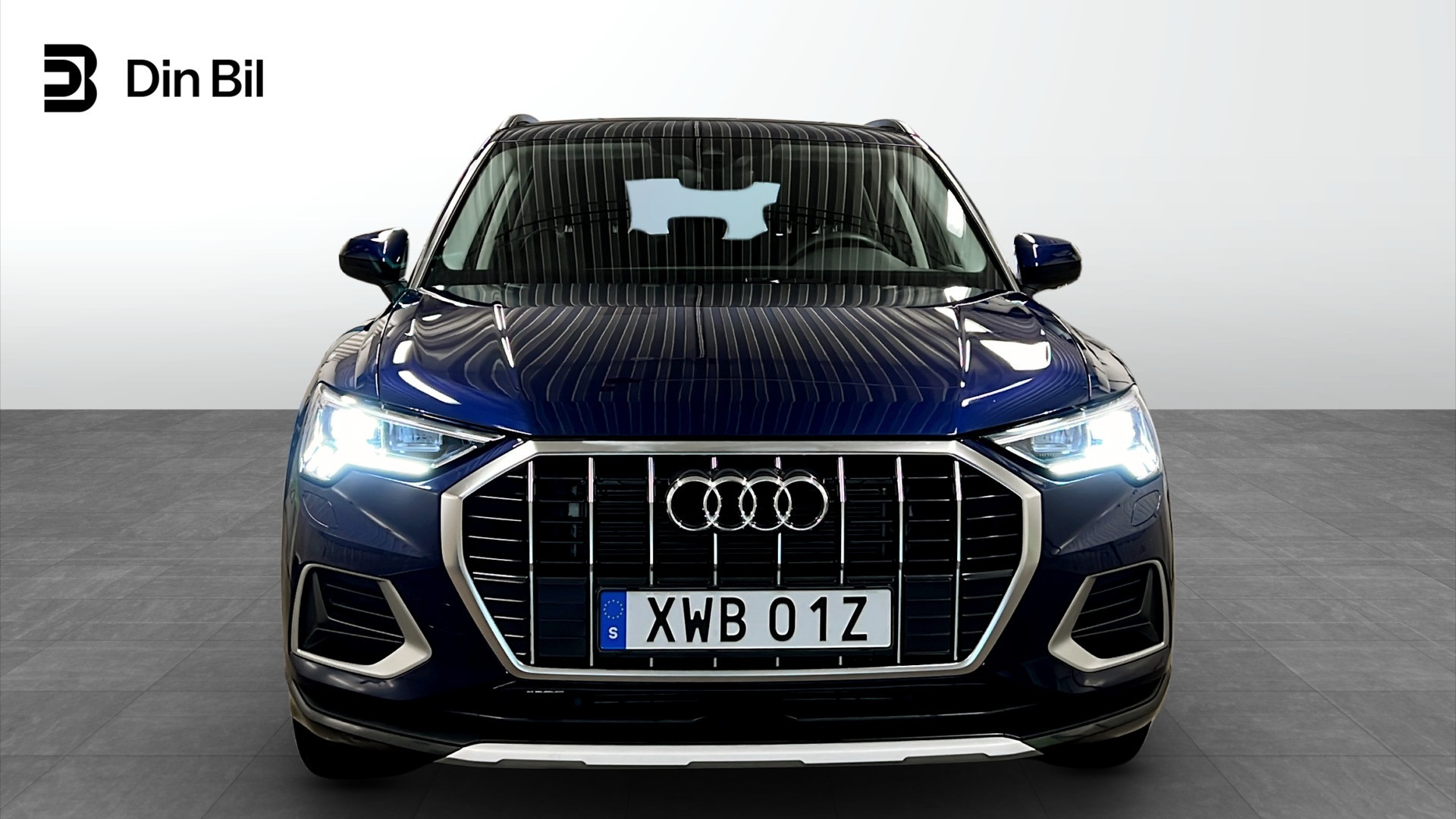 Audi Q3 XWB01Z