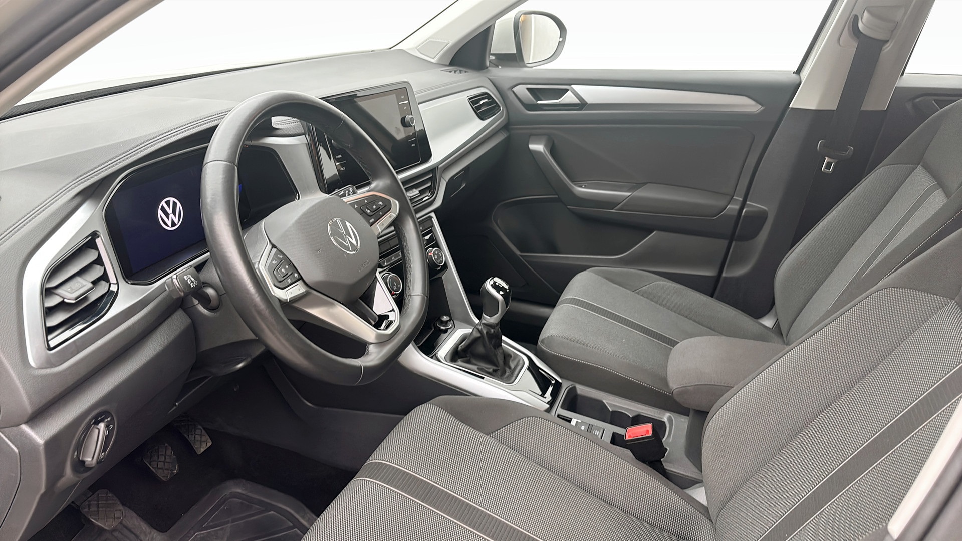 Volkswagen T-Roc XXE96K