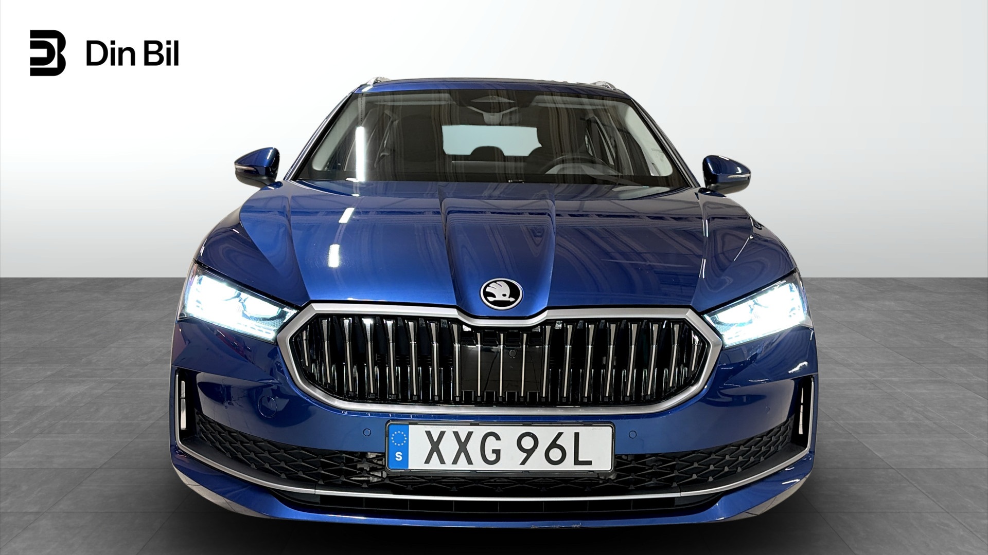 Skoda Superb XXG96L