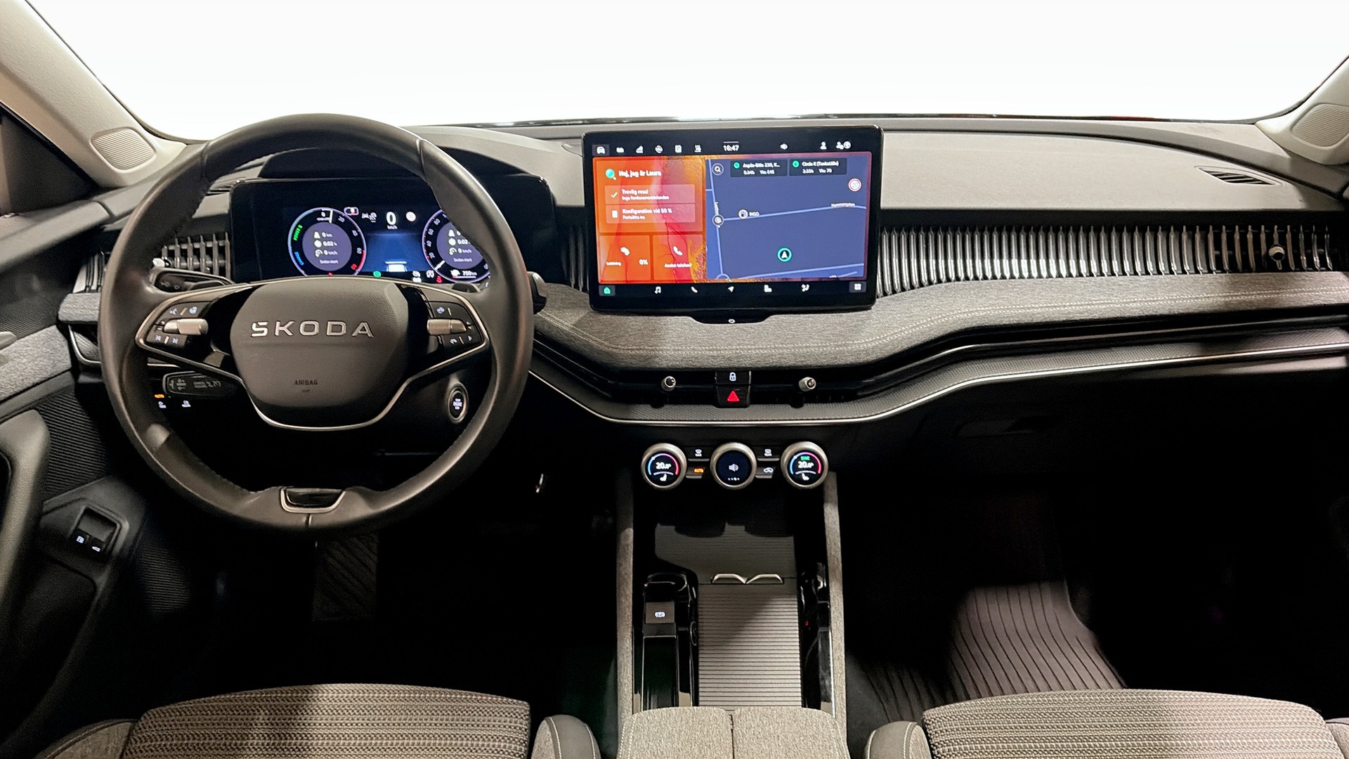 Skoda Superb XXG96L