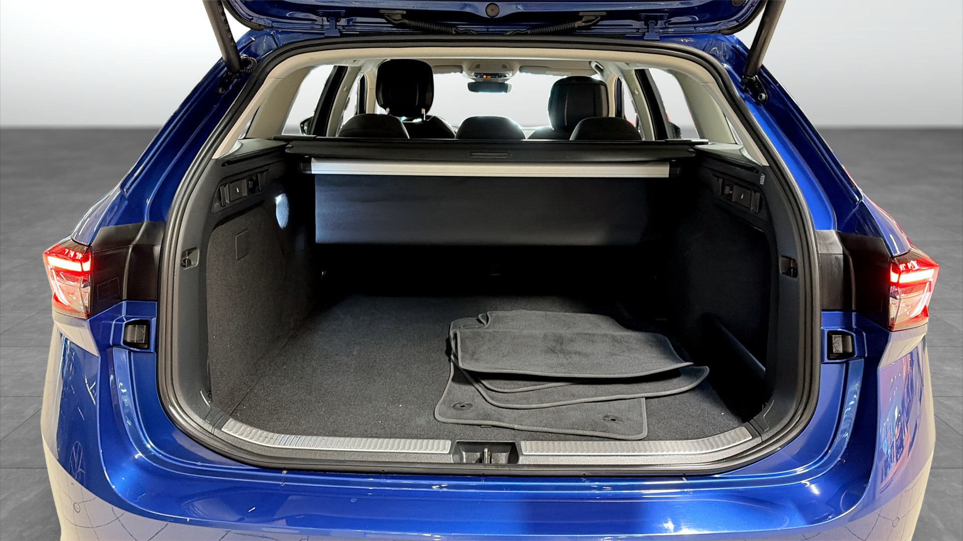 Skoda Superb XXG96L