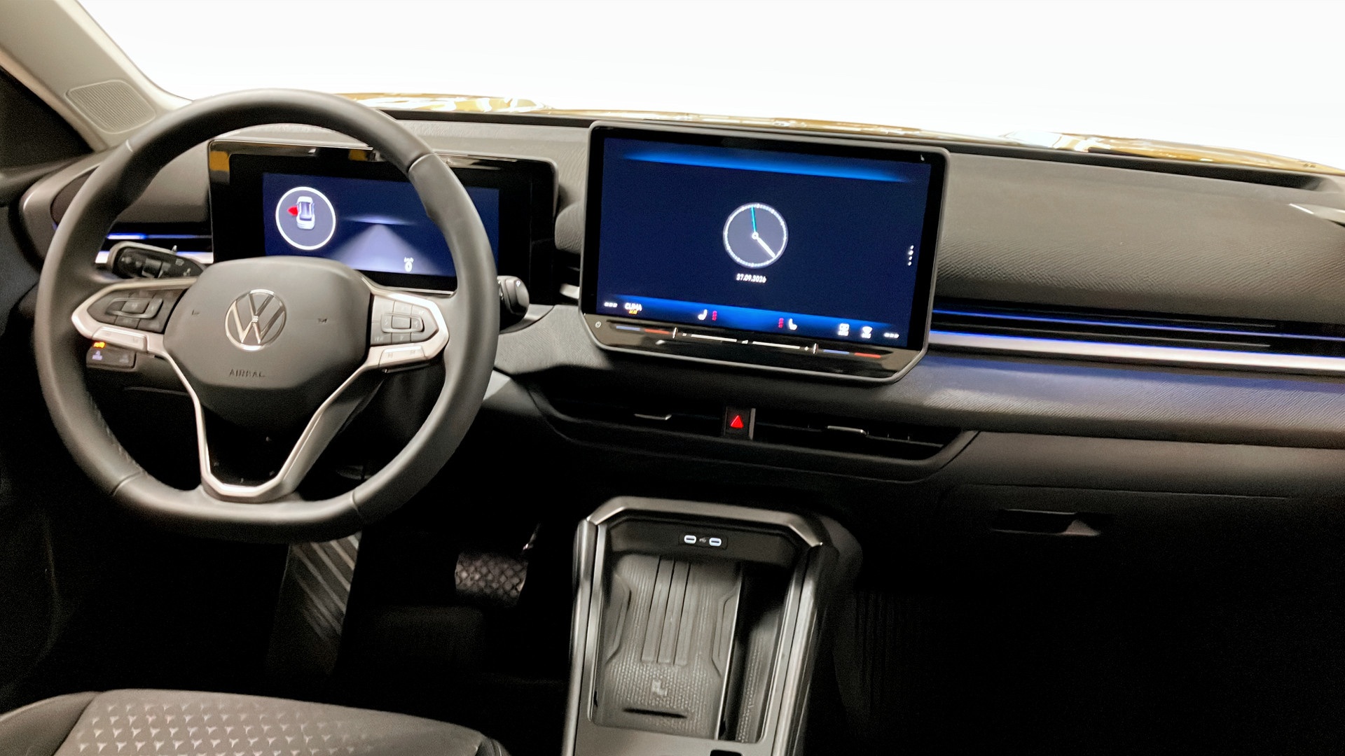 Volkswagen T-Roc XXM61L