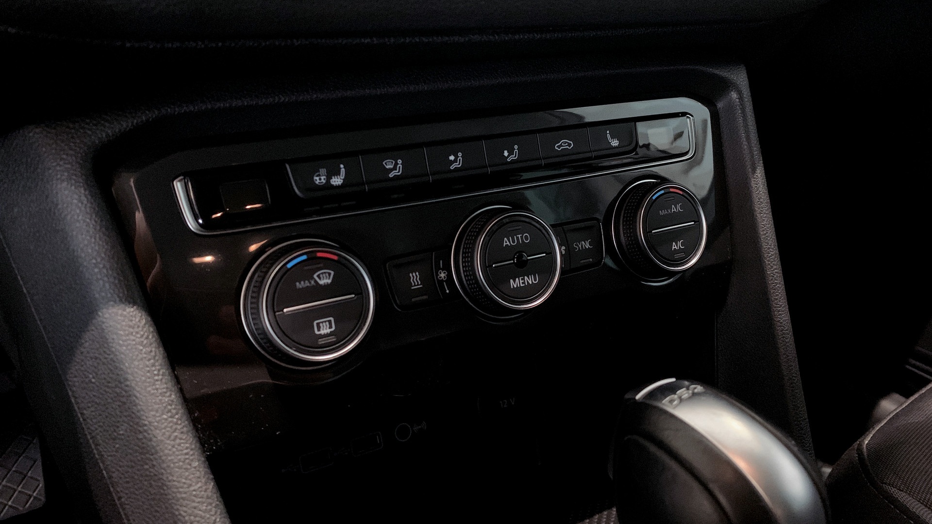 Volkswagen Tiguan XYJ29D