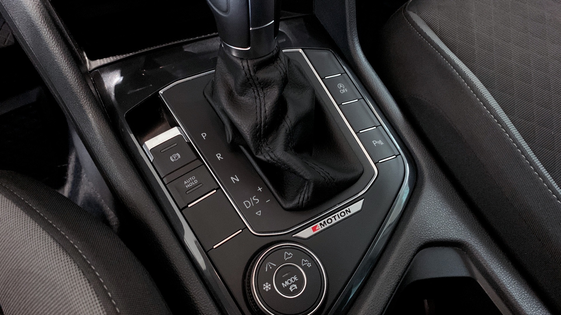 Volkswagen Tiguan XYJ29D