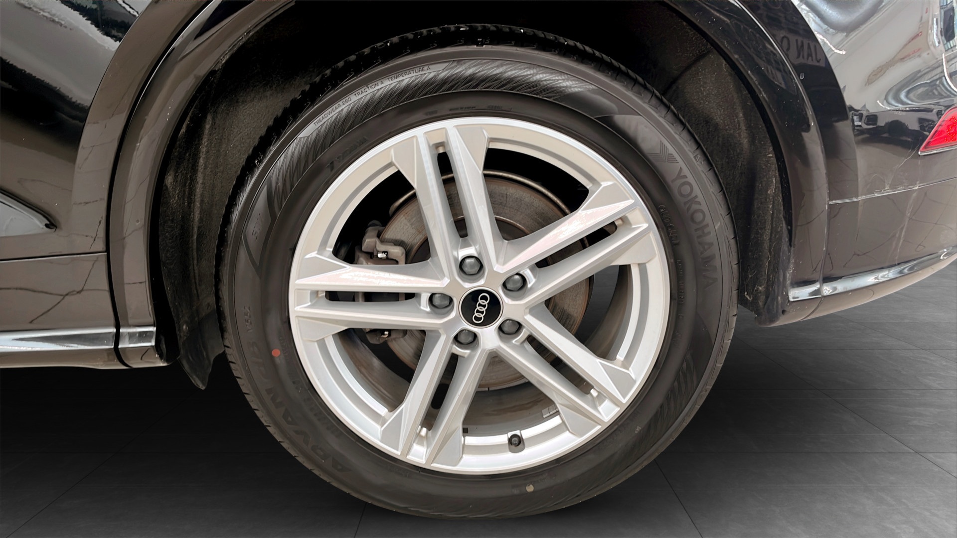Audi Q5 XYL08L