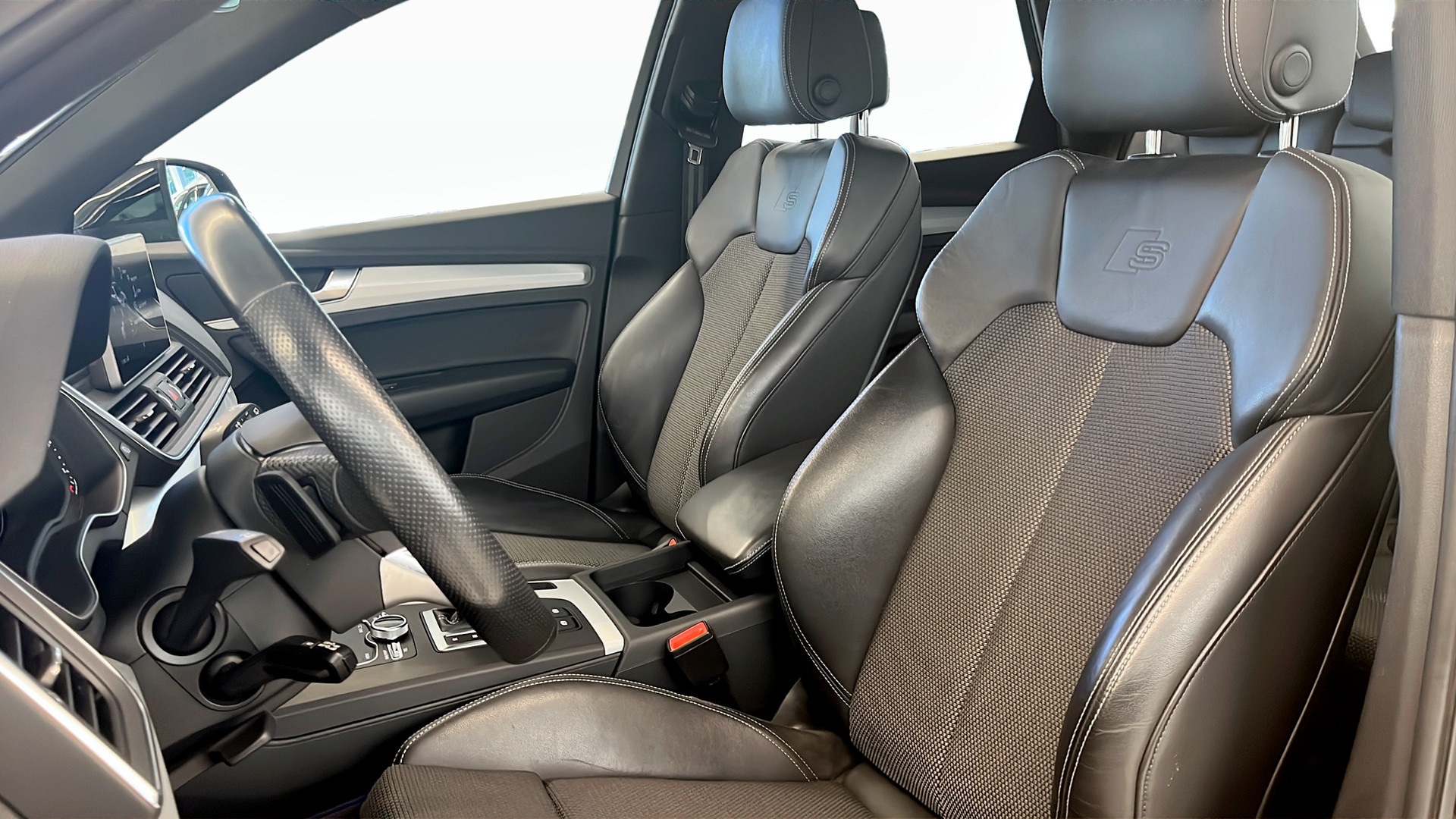 Audi Q5 XYL08L