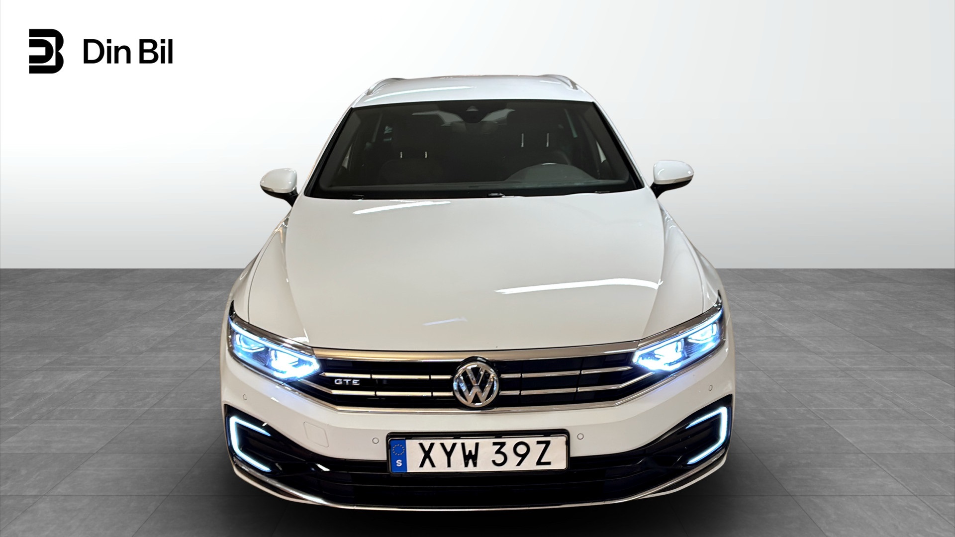Volkswagen Passat XYW39Z
