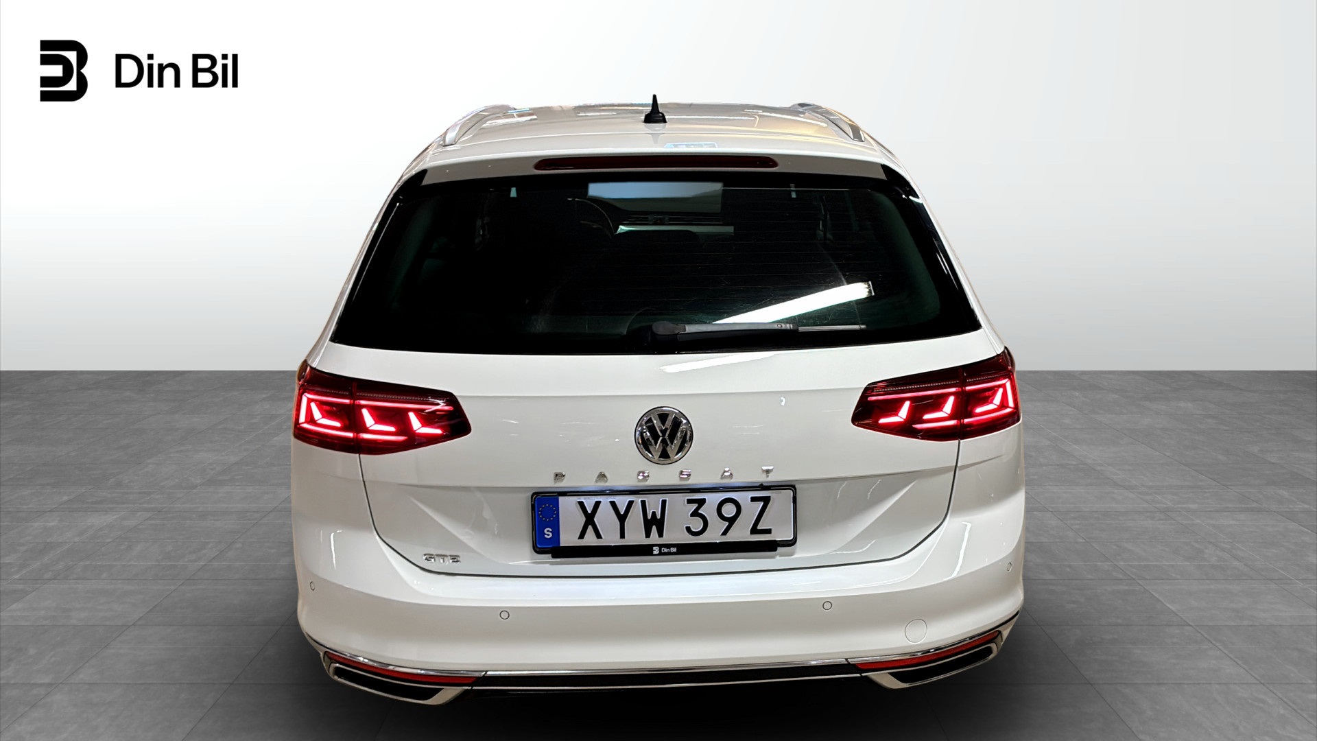 Volkswagen Passat XYW39Z
