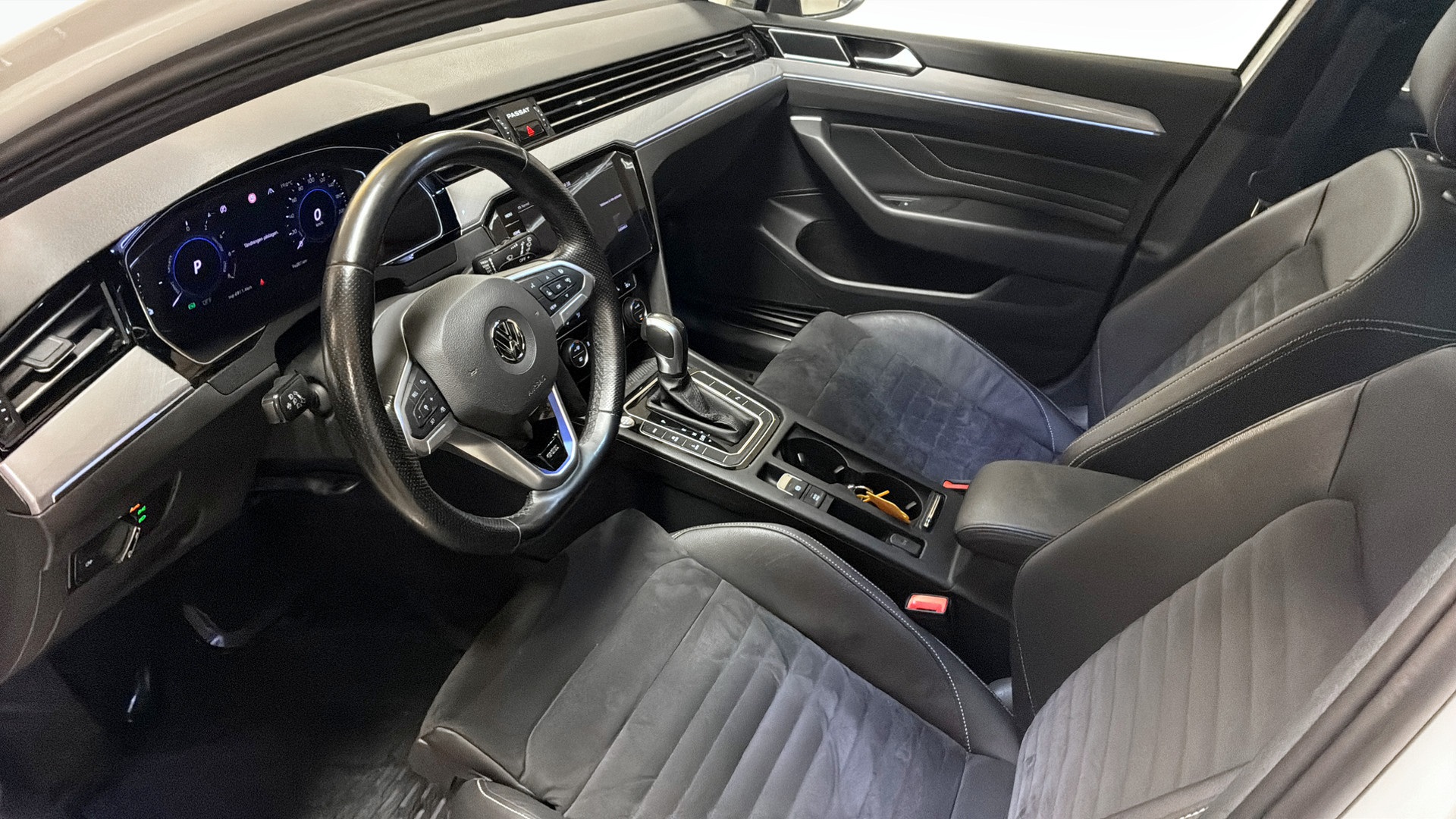 Volkswagen Passat XYW39Z