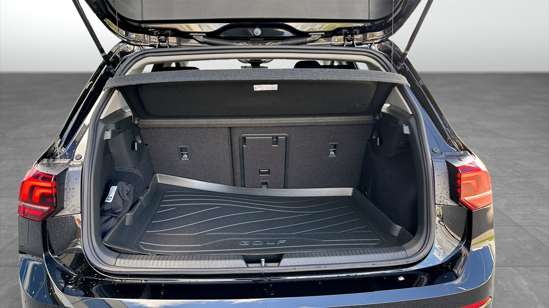 Volkswagen Golf XZJ06J