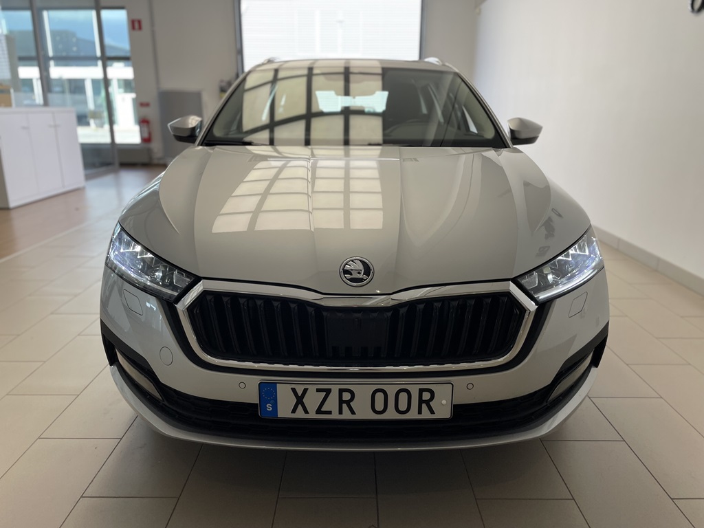 Skoda Octavia Combi XZR00R