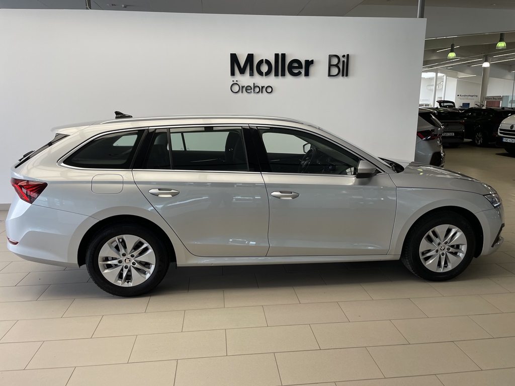 Skoda Octavia Combi XZR00R