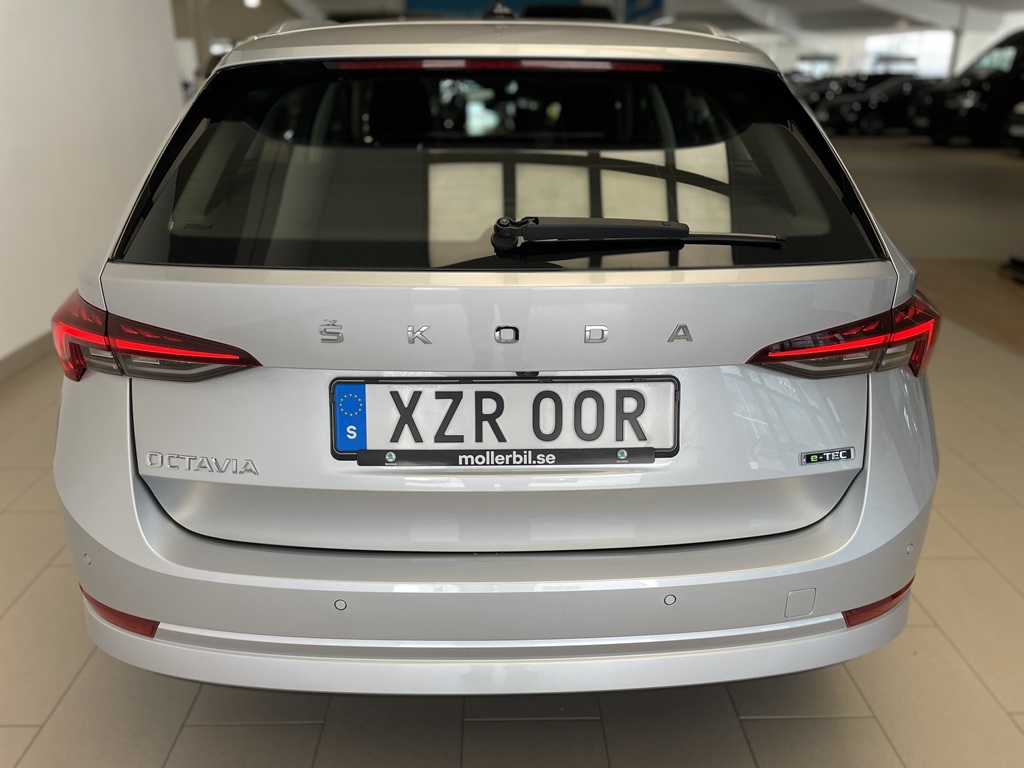 Skoda Octavia Combi XZR00R