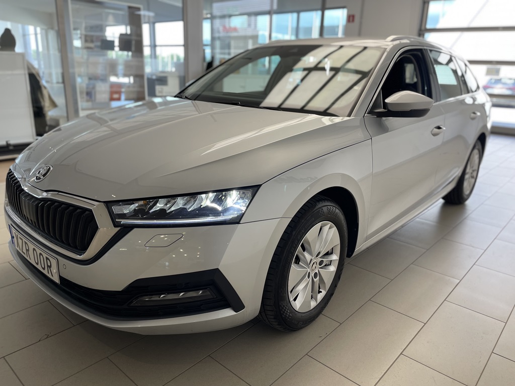 Skoda Octavia Combi XZR00R