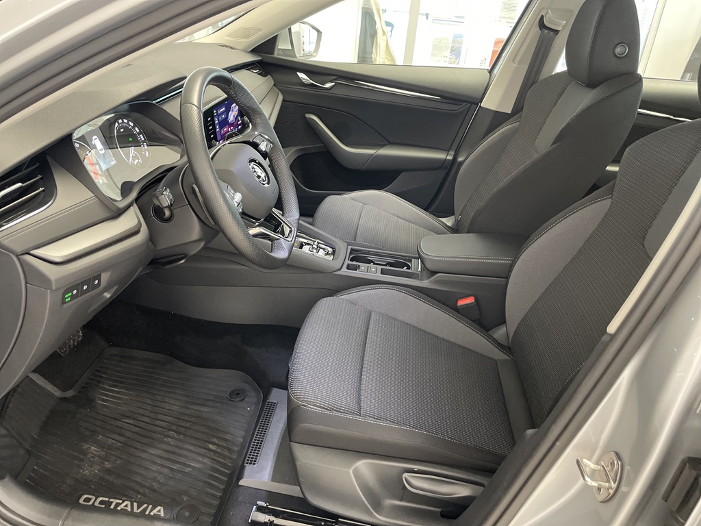 Skoda Octavia Combi XZR00R