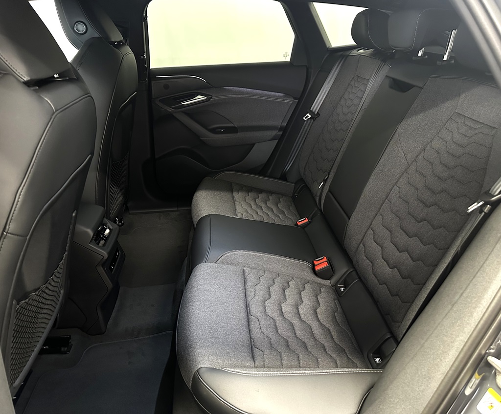 Audi A6 Avant e-tron YAB33D