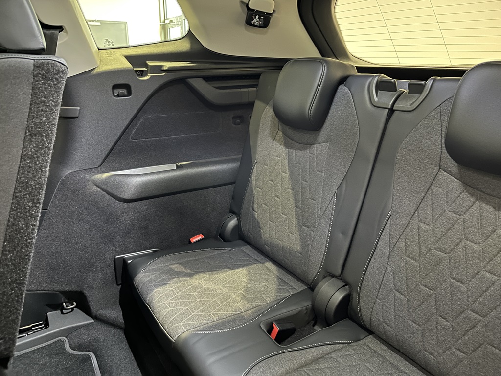 Volkswagen Tayron YAG74J